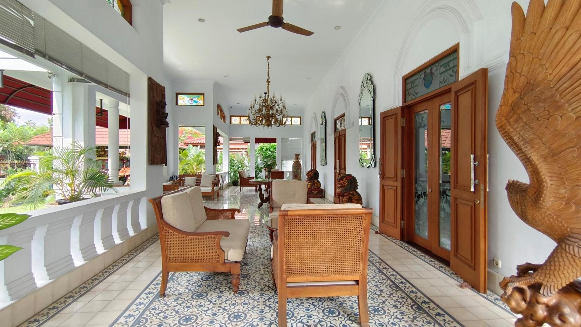Hotel Griya Asih Yogyakarta Esterno foto