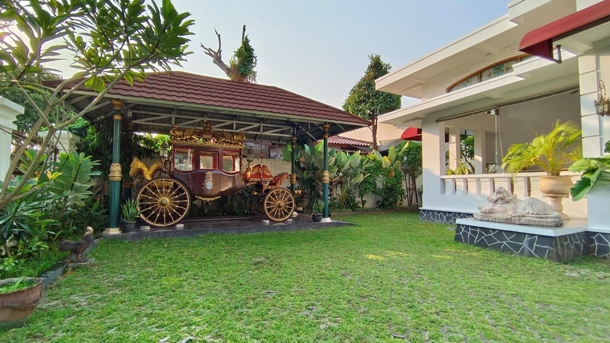 Hotel Griya Asih Yogyakarta Esterno foto