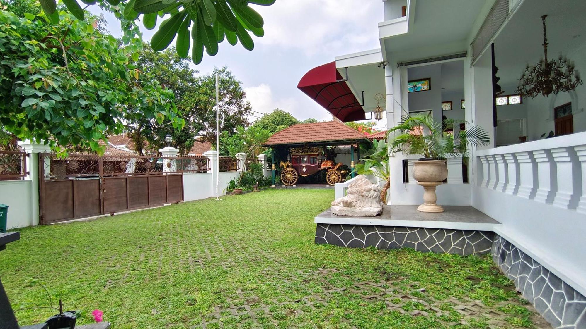 Hotel Griya Asih Yogyakarta Esterno foto